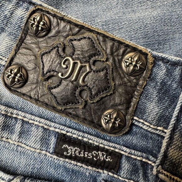 Miss Me JP5465B3 Bootcut Jeans Womens 28 Distressed Fleur-de-Lis Blue Denim - Picture 11 of 13
